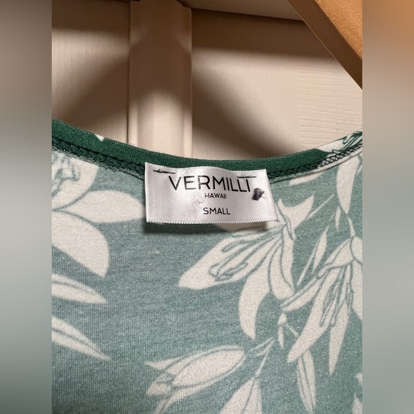 Vermilli Hawaii Green Floral Akela Wrap Dress - Picture 8 of 9